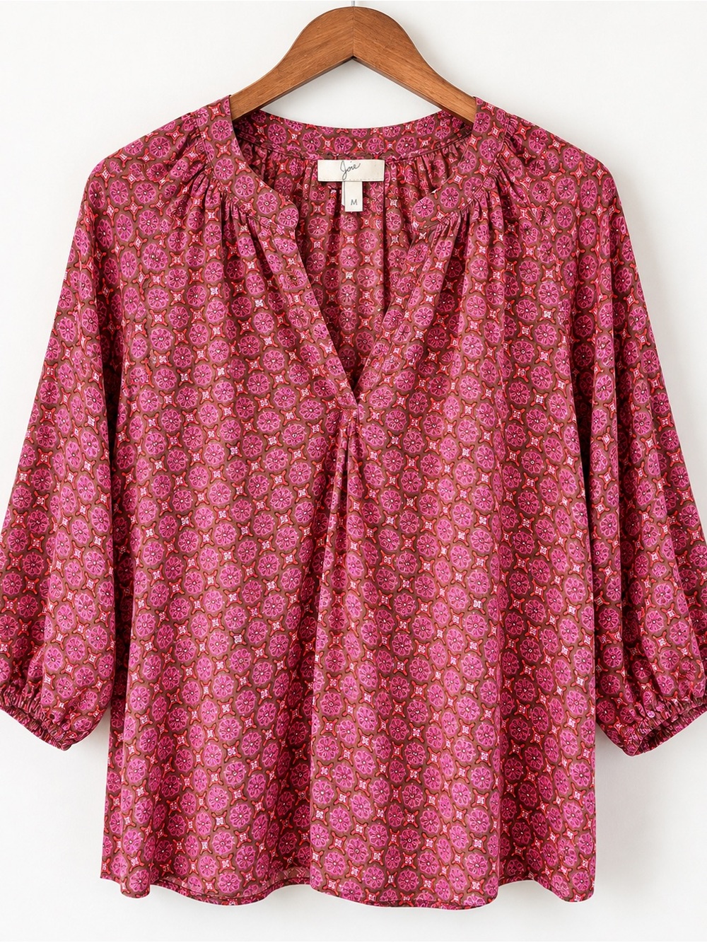 Joie 100% Silk Blouse Medium Pink Brown Medallion Print Peasant Quiet Luxury J90
